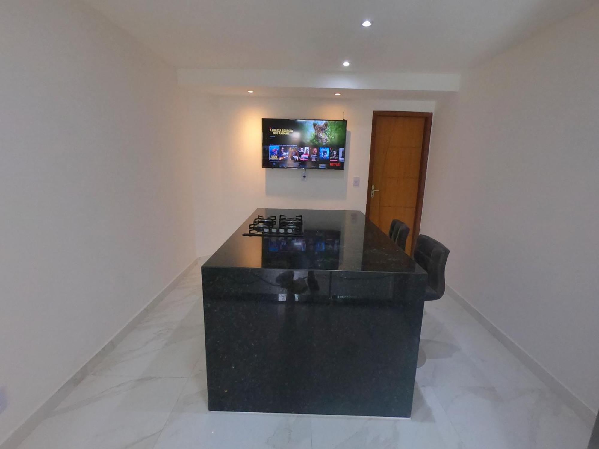 Th 101 - Flat Com Banheira De Hidromassagem Apartment โกเวร์นาดอร์ วาลาดาเรส ภายนอก รูปภาพ